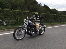 寺田モータース 店長 竹村雄一郎 FXSTS